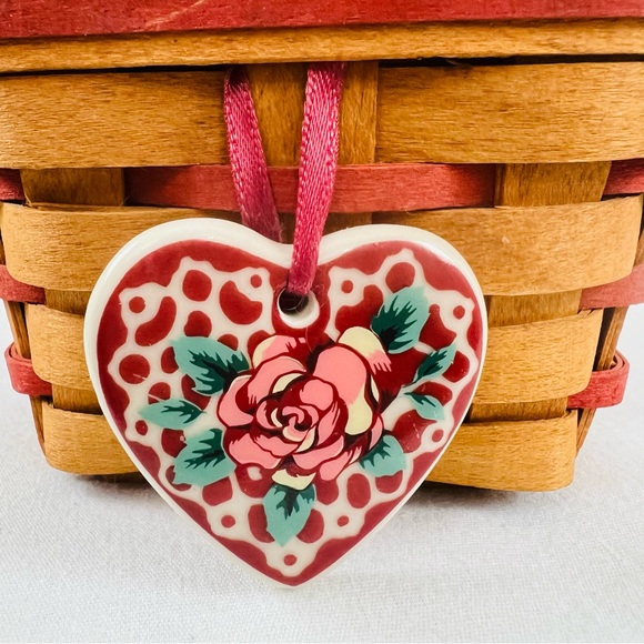 Longaberger 1995 Sweetheart Sweet Sentiments Small Basket Liner and Heart Charm - Picture 10 of 15